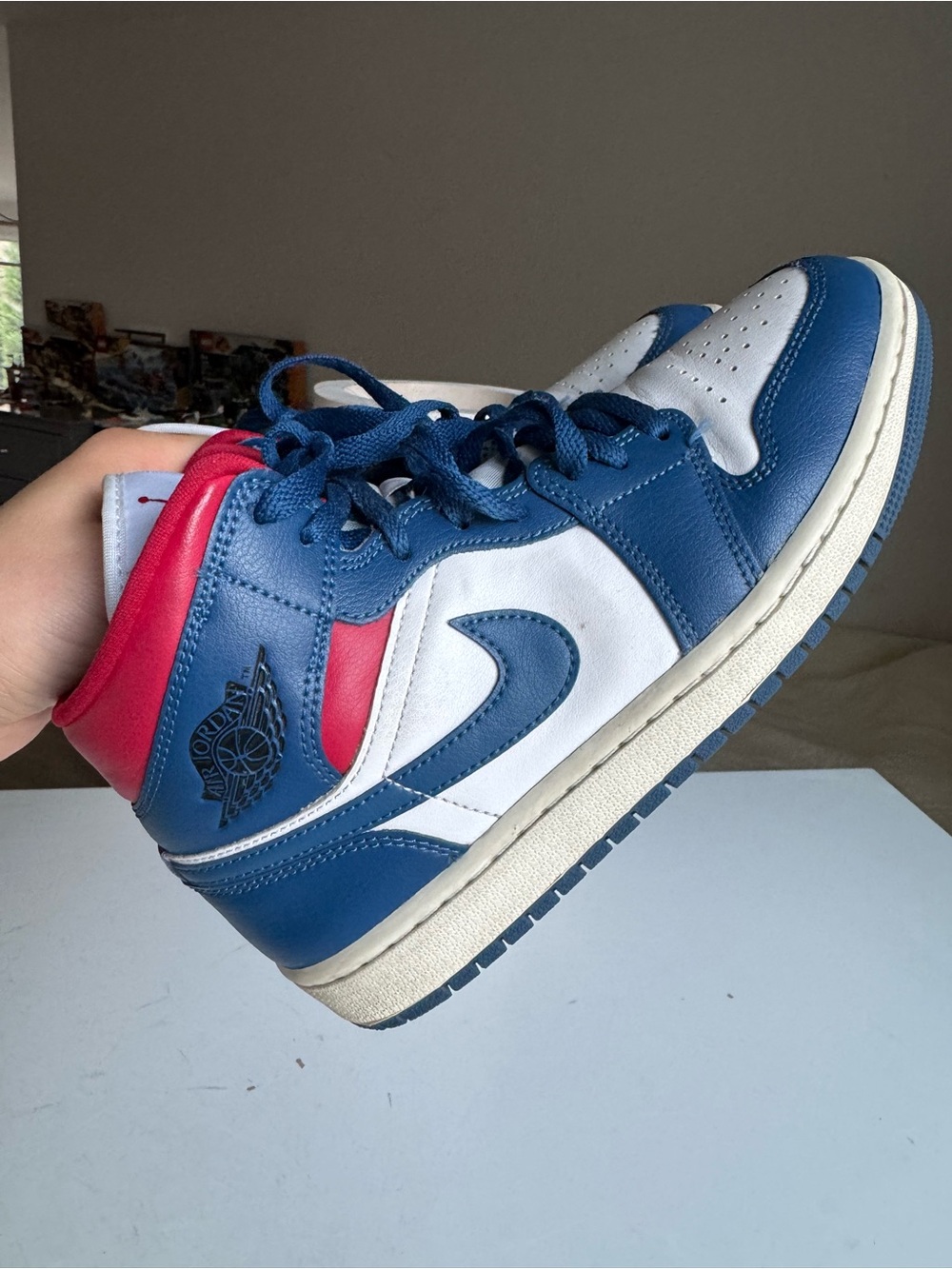 Air Jordan 1 Mid French Blue White Gym Red Women’s US 7.5 - Picture 7 of 9